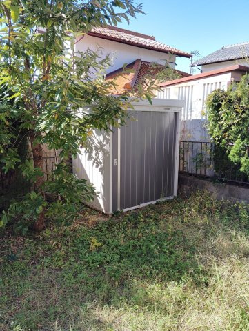 緑1丁目貸家【庭】