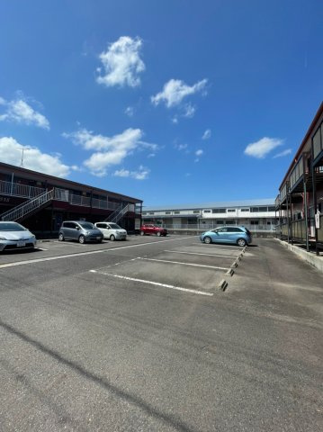 サンサープラスⅡ【駐車場】