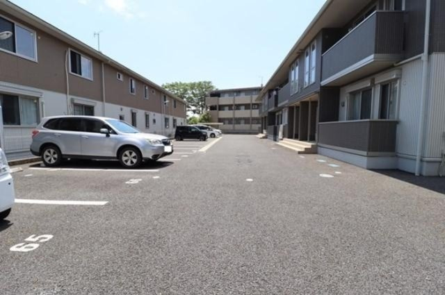 パークドオートム Ｅ【駐車場】駐車場