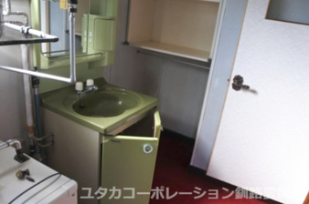 【商談中】白糠郡白糠町庶路2丁目3-3.4売家【独立洗面台】洗面も2つあるので助かりますね～！