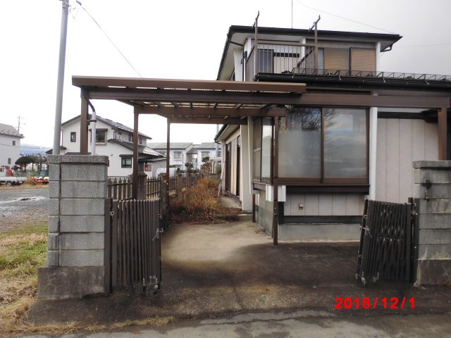 三本柳中古住宅【駐車場】