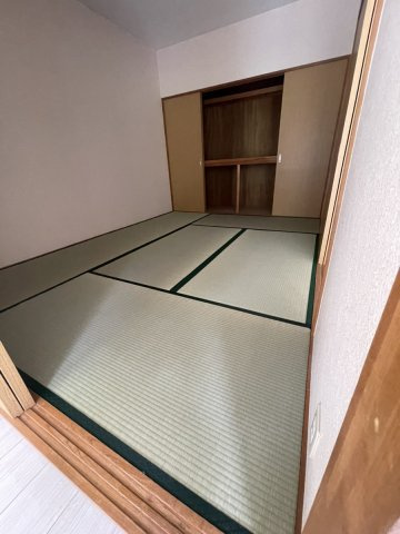 エレガンス生田【和室】