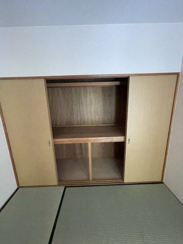 エレガンス生田【収納】