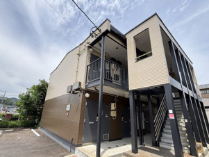 レオパレス里風【外観】