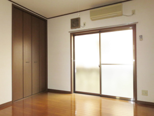 メゾンドウルス【洋室】