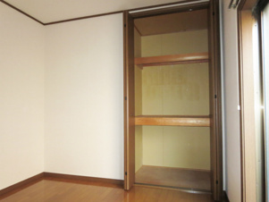 メゾンドウルス【収納】