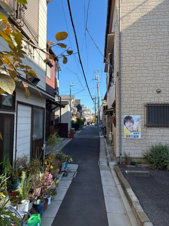足立区梅田３丁目の中古一戸建【前面道路含む現地写真】前面道路含む現地写真です