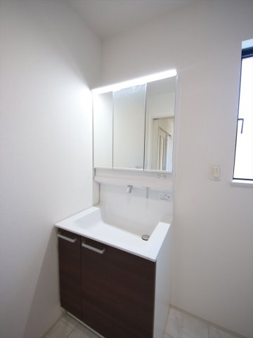 日野市平山4丁目16-17 新築【仲介手数料無料】【独立洗面台】