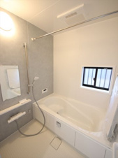 日野市平山4丁目16-17 新築【仲介手数料無料】【浴室】