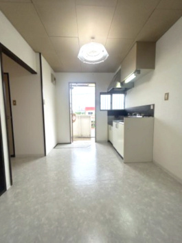 タウニーストリート中棟【洋室】