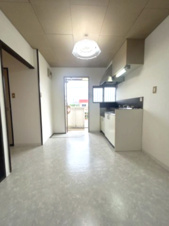 タウニーストリート中棟【洋室】