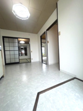 タウニーストリート中棟【玄関】