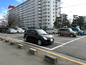 桂川ハイツ5号館【駐車場】