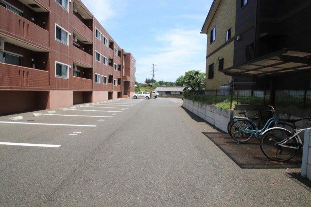 駐車場１台無料