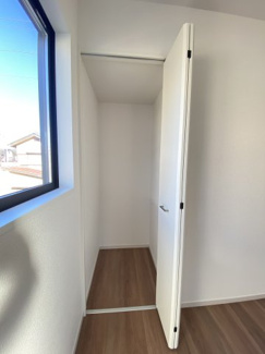 嬉しい全居室収納！家族の成長に寄り添う大容量収納もございます。いつでもスッキリとした毎日に。