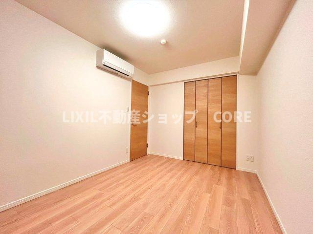 南林間ハイライズ【子供部屋】子供部屋には十分の広さです。収納もあるので、勉強机もベットも十分に配置可能な空間！