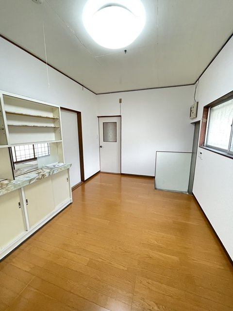 16号滝呂貸家【キッチン】ダイニング