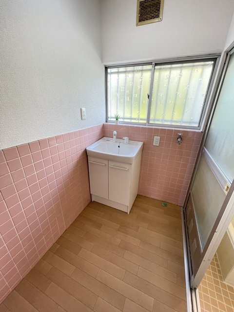 16号滝呂貸家【独立洗面台】洗面