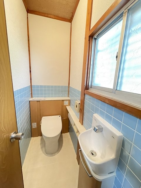 16号滝呂貸家【トイレ】トイレ