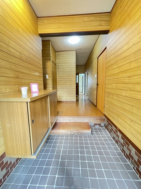 16号滝呂貸家【玄関】玄関