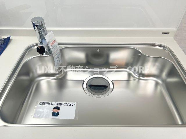 エクセレントスクエア相模大野【設備】クリアな水が毎日使え、見た目にもスマートな浄水器一体型。人気の商品です。