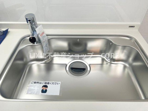 エクセレントスクエア相模大野【設備】クリアな水が毎日使え、見た目にもスマートな浄水器一体型。人気の商品です。