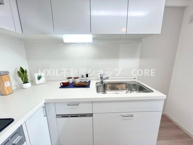 エクセレントスクエア相模大野【キッチン】最新のシステムキッチンに新規交換済です。新品のキッチンなのは嬉しいですね。