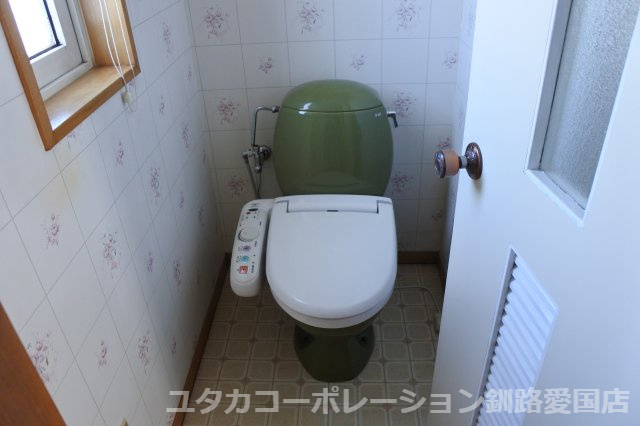 緑ケ岡4丁目32-327，329売家