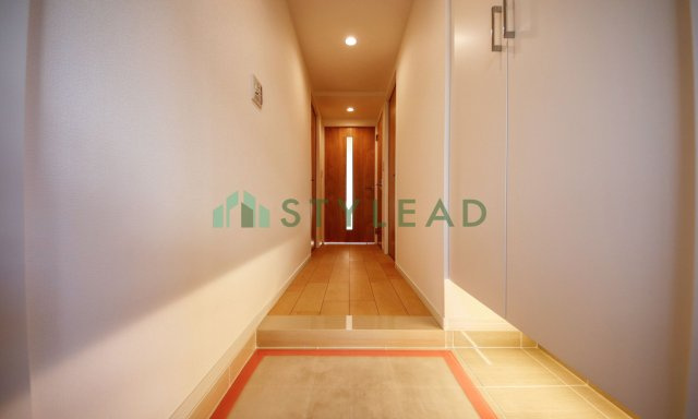 ランドシティ上大岡ロイヤルヒルズ【玄関】