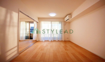 ランドシティ上大岡ロイヤルヒルズ【居間・リビング】