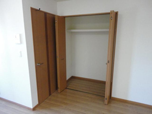 グランシャリオ大原Ⅱ【収納】リビング