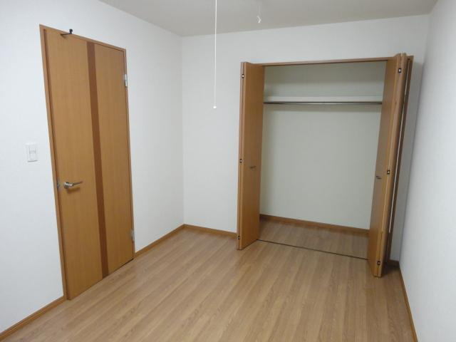 グランシャリオ大原Ⅱ【収納】クローゼット