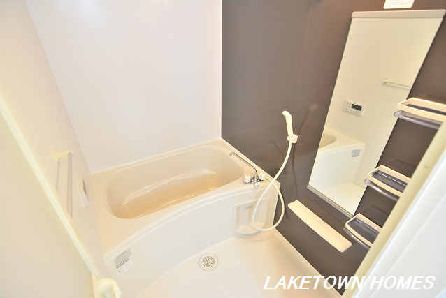 グレイスＩ【浴室】追い焚き・浴室乾燥機能付の浴室です。