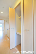 グレイスＩ【収納】廊下にも収納があります。