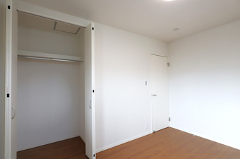 グラッド・エージェント長尾元町【洋室】ゆったりした洋室です