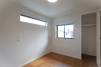 グラッド・エージェント長尾元町【洋室】広々とした洋室です