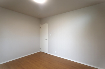 グラッド・エージェント長尾元町【洋室】明るい洋室です