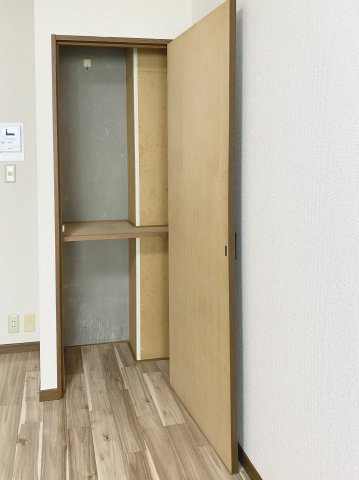 冷蔵庫はこちらへ