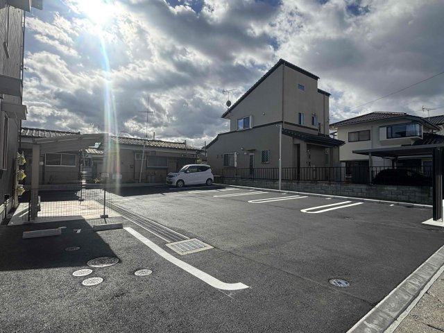 ソラーロ【駐車場】