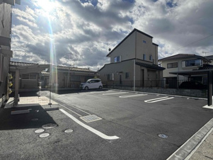 ソラーロ【駐車場】