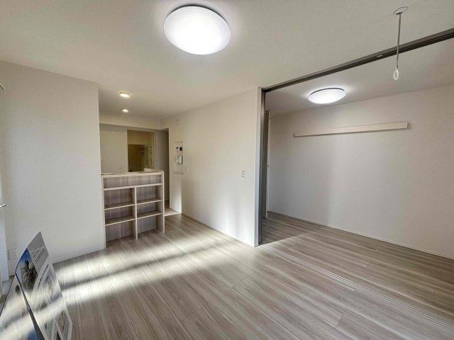 ソラーロ【居間・リビング】