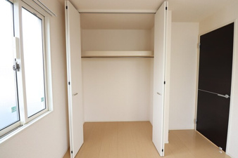 クラリス ティアラ【収納】クローゼット