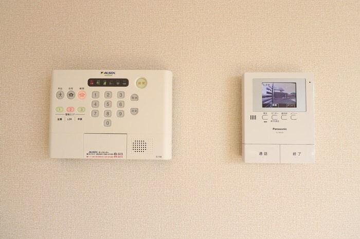 クラリス ティアラ【セキュリティ】ＡＬＳＯＫホームセキュリティー搭載＋モニター付インターホン