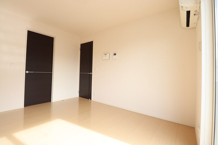 クラリス ティアラ【設備】リビング全景（別角度）