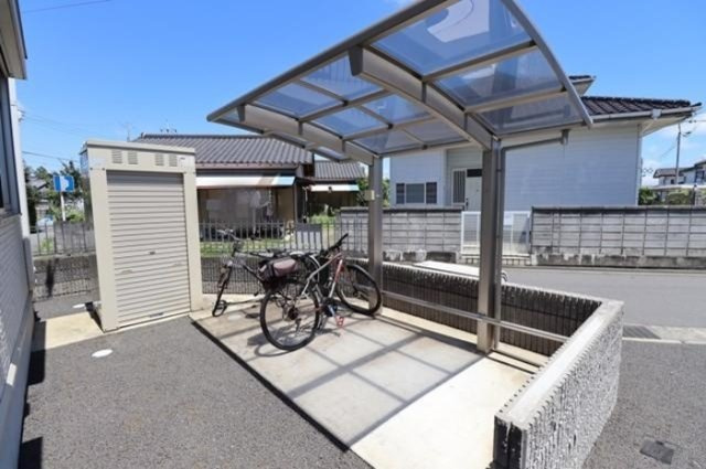 クラリス ティアラ【共有部分】駐輪場