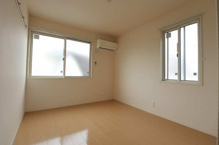 クラリス ティアラ【寝室】洋室