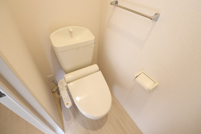 クラリス ティアラ【トイレ】温水洗浄暖房便座