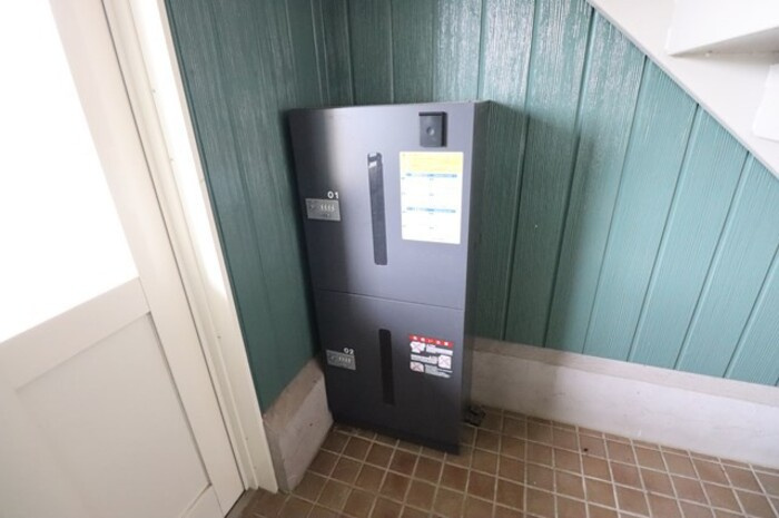 ハピネス Ａ・Ｂ宅配BOX完備