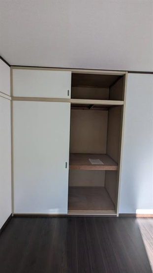 大きな収納でお部屋がすっきり片付きます