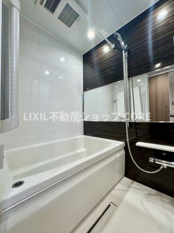 藤和シティホームズ大和パークサイドビュー【浴室】一日の疲れを癒す浴室は広々１坪以上！雨の日のお洗濯にも大活躍な浴室乾燥機付！
